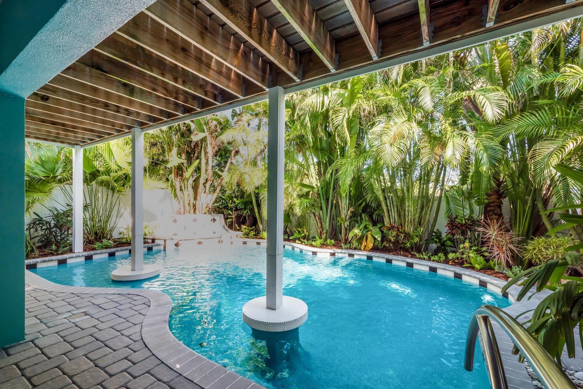 Tipsy Turtle Villa Holmes Beach Exterior photo